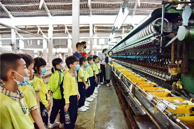 豪車駛入古韻廠區，親子研學融匯絲路文化——佛山南海絲廠汽車4S店特色親子活動紀實